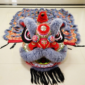 Costume de danse du lion chinois traditionnel fait main en laine peluche pour adultes et enfants, idéal pour les spectacles et festivals - Product Image 4