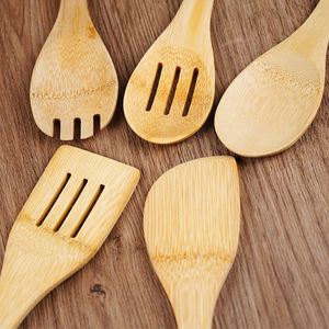 Juego de Ocho Utensilios de Cocina Modernos de Bambú Antiadherentes con Mango de Grano de Madera Duradero, Personalizables con Logotipo - Product Image 3