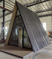 Modèle standard de maison préfabriquée modulaire à deux étages avec balcon pour usage hôtelier, design moderne, glamping, resort et villa.