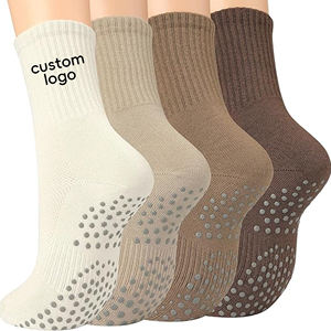 جوارب يوجا نسائية بالجملة مع شعار مخصص، قابلة للتنفس، مصنوعة من القطن، مضادة للانزلاق، جوارب بيلاتس مخصصة للياقة البدنية - Product Image 1