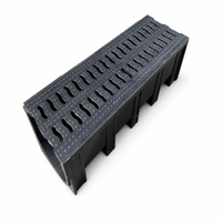 Caniveau de drainage en résine SMC avec grille en acier inoxydable, canal en U rainuré pour la cour et le jardin d'une villa