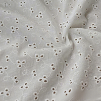 Tissu en coton 100% avec dentelle ajourée, broderie ajourée, tissu pour vêtements, motif floral sculpté, perforé, mode féminine