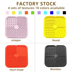 Großhandel: Leckmatte-Set für Hunde und Katzen – Slow Feeder Leckpad, Haustier-Leckmatte, Trainingsmatte mit Saugnäpfen - Product Image 2