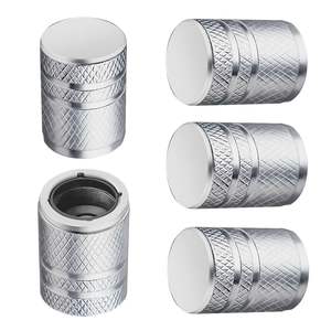 Capuchon de valve de pneu en aluminium noir avec drapeau américain, en métal avec doublure en plastique, résistant à la corrosion et anti-fuite - Product Image 2