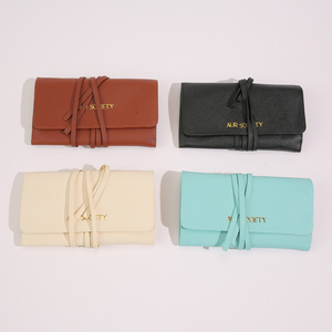 Estuche de viaje enrollable de piel sintética con diseño de logotipo personalizado, bolsa de lujo para guardar joyas, organizador de viaje de terciopelo, estuches para embalaje de joyería - Product Image 4