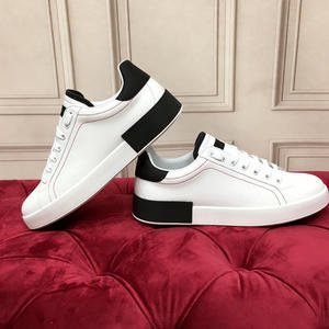 Chaussures de marche décontractées de luxe en cuir véritable pour hommes et femmes, tendance mode de haute qualité - Product Image 1