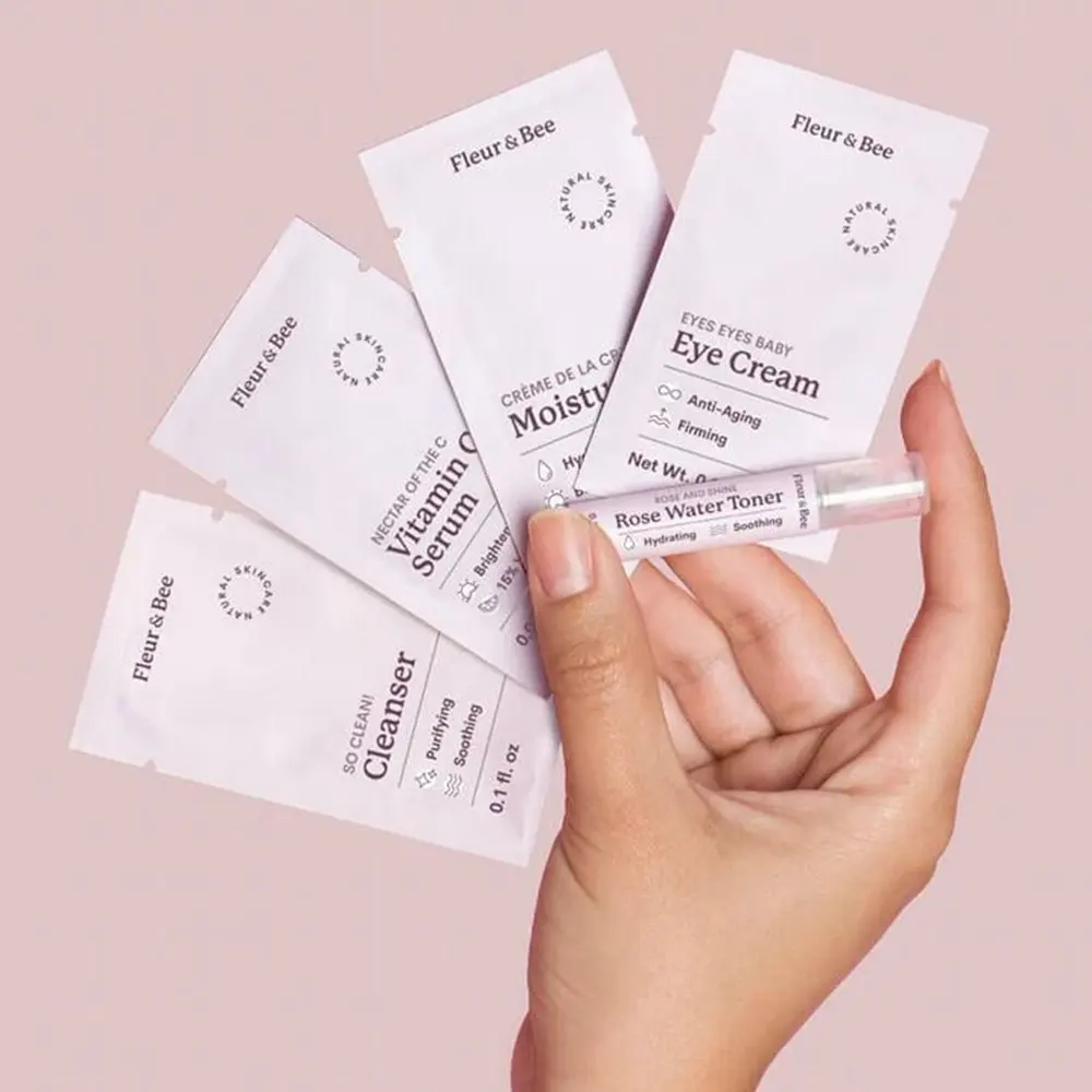 Paquetes de muestra cosmética personalizados Embalaje de bolsa plana de papel de aluminio con logotipo, embalaje de bolsita de muestra de crema cosmética para el cuidado de la piel