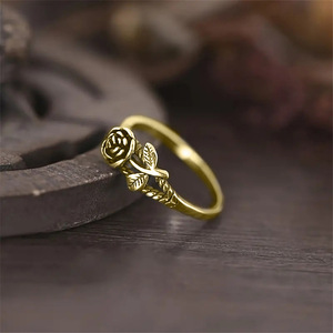 Anello Vintage a Forma di Rosa per Donne, Fascia Sottile per Uso Quotidiano, Accessorio per Dita - Product Image 2