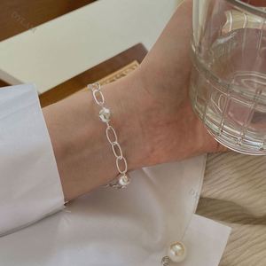 Bracelets et chevillères superposés Dylam en perles dorées pour femmes, ensemble de chevillères argentées et dorées, bracelet réglable style bohème superposé pour la plage - Product Image 2