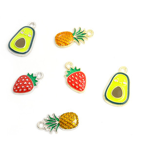 Abalorio de Aguacate en Rodajas, Verde Esmaltado, de Aleación de Zinc, Adorno de Fruta para Pulseras de <span class=keywords><strong>la</strong></span> <span class=keywords><strong>Amistad</strong></span> de Verano - Product Image 5