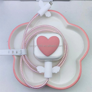 Carino bianco <span class=keywords><strong>3</strong></span> Pin Block Cover cavo avvolgitore ciliegio in Silicone custodia di protezione per IPhone UK Plug18W 20W custodia del caricatore - Product Image 4