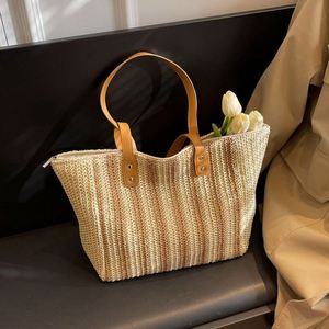 <b>Large</b> Capacity Women's Shoulder Shopping <b>Bag</b> <b>Beach</b> Straw Handbag Woven Knitted Crochet Tote Purse - Product Image 4
