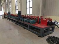 Rouleau de support de panneau photovoltaïque formant la machine ligne de production de système de montage solaire automatique canal Unistrut C faisant la machine