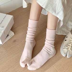 جوارب نسائية مطاطية عصرية بتصميم مشقوق، مريحة ومتعددة الاستخدامات على الطراز الياباني، جوارب تابي مضلعة تصل إلى منتصف الساق - Product Image 2