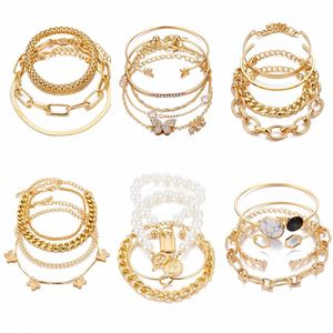 European American Women's Small Retro Style Light Luxury Fashion <b>Bracelet</b> New Diamond Butterfly Design Cross-Border Luxury - Product Image 1