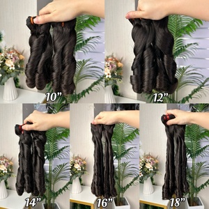 ผมต่อแบบม้วน Fumi Spring Curl คุณภาพดีเยี่ยมแบบ Super Double Drawn ผมแท้ 100% สีดำธรรมชาติ - Product Image 1