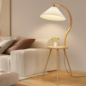 Lámpara de Pie de Madera Maciza con Cientos de Pliegues, Almacenamiento para Sala de Estar - Cuerpo, Mesa de Centro y Mesita de Noche de Estilo Antiguo - Product Image 1