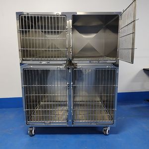 กรงนกสแตนเลสแบบเรียบง่าย 4 ชั้น พร้อมระบบล็อคอัตโนมัติ แผงถอดประกอบได้ เคลื่อนย้ายสะดวก สำหรับคลินิกสัตว์/ร้านขายสัตว์เลี้ยง ใช้ได้ทั้งในร่ม/กลางแจ้ง - Product Image 4