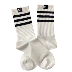 Chaussettes <span class=keywords><strong>Bape</strong></span> avec logo brodé de créateur Chaussettes de sport 100% coton personnalisées pour hommes Service OEM à la mode Impression numérique - Product Image 2