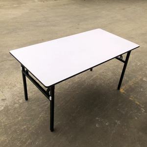 Mesa de Comedor Plegable Rectangular de PVC Moderna y Resistente para Uso en el Hogar y Hoteles, Muebles para Comedor - Product Image 1