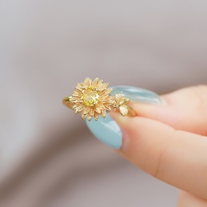 Anello Aperto Trendy Europeo-Americano a Forma di Girasole per Donne, in Argento S925 Placcato Oro con Zirconi, Anello per Dito Indice Personalizzato - Product Image 3