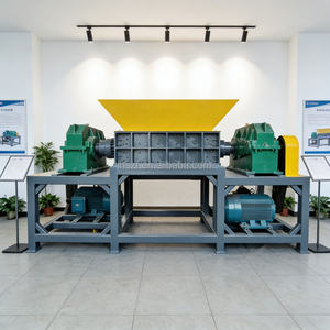 Broyeur industriel à un ou deux arbres pour déchets plastiques, vieux vêtements, métaux et bois - Product Image 6