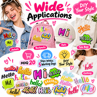 Patch brodé thermocollant et à coudre en relief, motif 'Hello Hi' avec texte de salutation et lettrage coloré, vente en gros