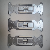 Clip de suspension de plafond en acier Xinye Q195 moderne, pince en U de 0,5 mm, accessoires de profilés CD en acier galvanisé, pince en U