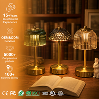 Lampe de table minimaliste en verre et métal, style Instagram, lampe de chevet créative, lampe de nuit pour chambre à coucher, lampe décorative rechargeable basse tension