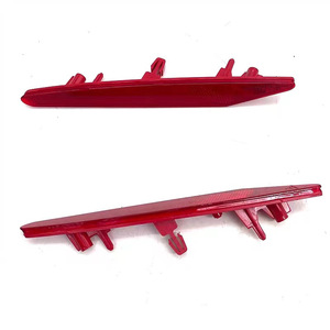 ชิ้นส่วนสะท้อนแสงกันชนหลังรถ Chery Arrizo 8 สีแดง ซ้าย-ขวา สำหรับเปลี่ยนซ่อม วัสดุ PP - Product Image 1