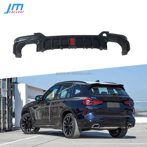 Difusor de labios de parachoques trasero ABS, versión de competición con luz para BMW G01 G08 <span class=keywords><strong>X3</strong></span> <span class=keywords><strong>M</strong></span> Sport <span class=keywords><strong>2022</strong></span> + aspecto de carbono, negro brillante - Product Image 1