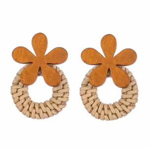 Fashion Simple Design Geometric Shape Handmade Boho Summer Flower Stud Round Rattan Earring with Flower