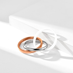 In acciaio inox ceramica tre anelli tre colori neutri maschio e femmina ad incastro tre anelli <span class=keywords><strong>collana</strong></span> coppia di deformabl - Product Image 1