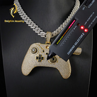 Pendentif Manette de Jeu Personnalisé Sertie de Moissanite, Plaqué Or 14K, Argent 925, VVS, Collier Hip Hop Gamer, Breloque Gemme Colorée Bling