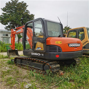 Excavadora de segunda mano Doosan DH60 de 6 toneladas, miniexcavadora multifuncional de segunda mano, Venta barata - Product Image 3