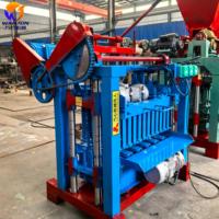 Machine à fabriquer des briques semi-automatique durable et économique pour les travaux de construction avec garantie d'un an