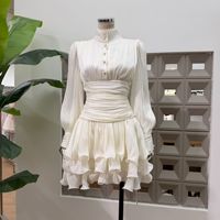 Robe élégante pour femme, style jupe courte, nouvelle collection automne, avec manches bouffantes, taille cintrée, bordure à volants, tendance