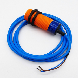 Capteur capacitif Ki5030 <span class=keywords><strong>Ki</strong></span> 2015 N <span class=keywords><strong>Ni</strong></span> 1g 7 5 15v L=2m, neuf, original, en stock, automatisation industrielle, dédié aux PLC - Product Image 1