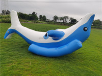 Balançoire gonflable en forme de dauphin, balançoire flottante en PVC pour parc aquatique, jouet gonflable pour enfants, à utiliser en extérieur ou en intérieur, pour la piscine et les divertissements