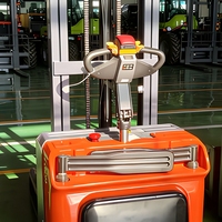 Chariot élévateur électrique pour palettes, capacité de charge 1-3 tonnes, pour le transport de matériaux en atelier en intérieur