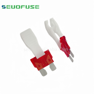 Mini fusibles à lame de <span class=keywords><strong>voiture</strong></span> Standard de haute qualité extracteur de <span class=keywords><strong>fusible</strong></span> à lame automatique/<span class=keywords><strong>pince</strong></span> à <span class=keywords><strong>fusible</strong></span>/outil de <span class=keywords><strong>fusible</strong></span> <span class=keywords><strong>pince</strong></span> de retrait de <span class=keywords><strong>fusible</strong></span> de <span class=keywords><strong>voiture</strong></span> blanc - Product Image 3