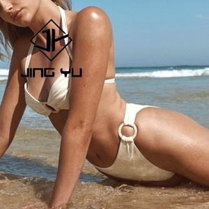 Maillots de bain de haute qualité, anneau en perle d'ivoire et maillot de bain à lacets froncés, bikini en nylon recyclé personnalisé - Product Image 3