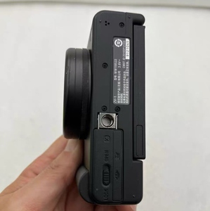 Cámara Digital de Segunda Mano Sony ZV-1 20.1MP 4k UHD, Cámara de Viaje y de Bolsillo - Product Image 5