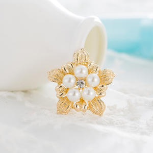 Broche de luxe en alliage plaqué or turquoise de style baroque classique, avec strass, fleur vintage, perle, pour femmes, fiançailles, fête, mariage - Product Image 3