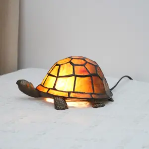 蒂芙尼风格彩色玻璃黄色乌龟台灯，适用于床边，客厅宠物爱好者马赛克夜灯
