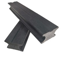 Système de fixation pour poutre de terrasse WPC, accessoire de plancher pour l'installation de revêtements extérieurs et de terrasses.