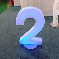 Panneau publicitaire numérique LED extérieur décoratif, signalétique personnalisée, lampe d'affichage commercial, alimenté par batterie, moderne pour pub et boîte de nuit
