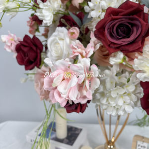 โรงงาน DKB ขายส่งดอกกุหลาบผ้าไหมทำมือเหมือนจริง ลูกบอลดอกไม้สำหรับตกแต่งโต๊ะงานแต่งงาน ของตกแต่งทันสมัย - Product Image 5