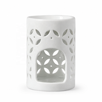 En gros, Brûleur d'huiles essentielles en céramique blanche ajourée, chauffe-cire et porte-bougie chauffe-plat pour la décoration intérieure
