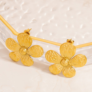 Flower Stud <b>Earrings</b> 18K Gold Finish Zinc Alloy Stainless Steel <b>Post</b> For Women Gift Fashion Simple Design - Product Image 1